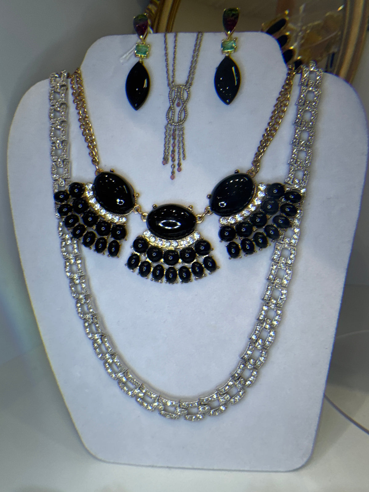 Avon Clear Rhinestone Collar Necklace - Vintage