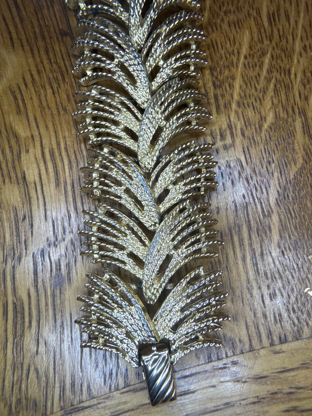 Vintage Sarah Coventry Feather Bracelet