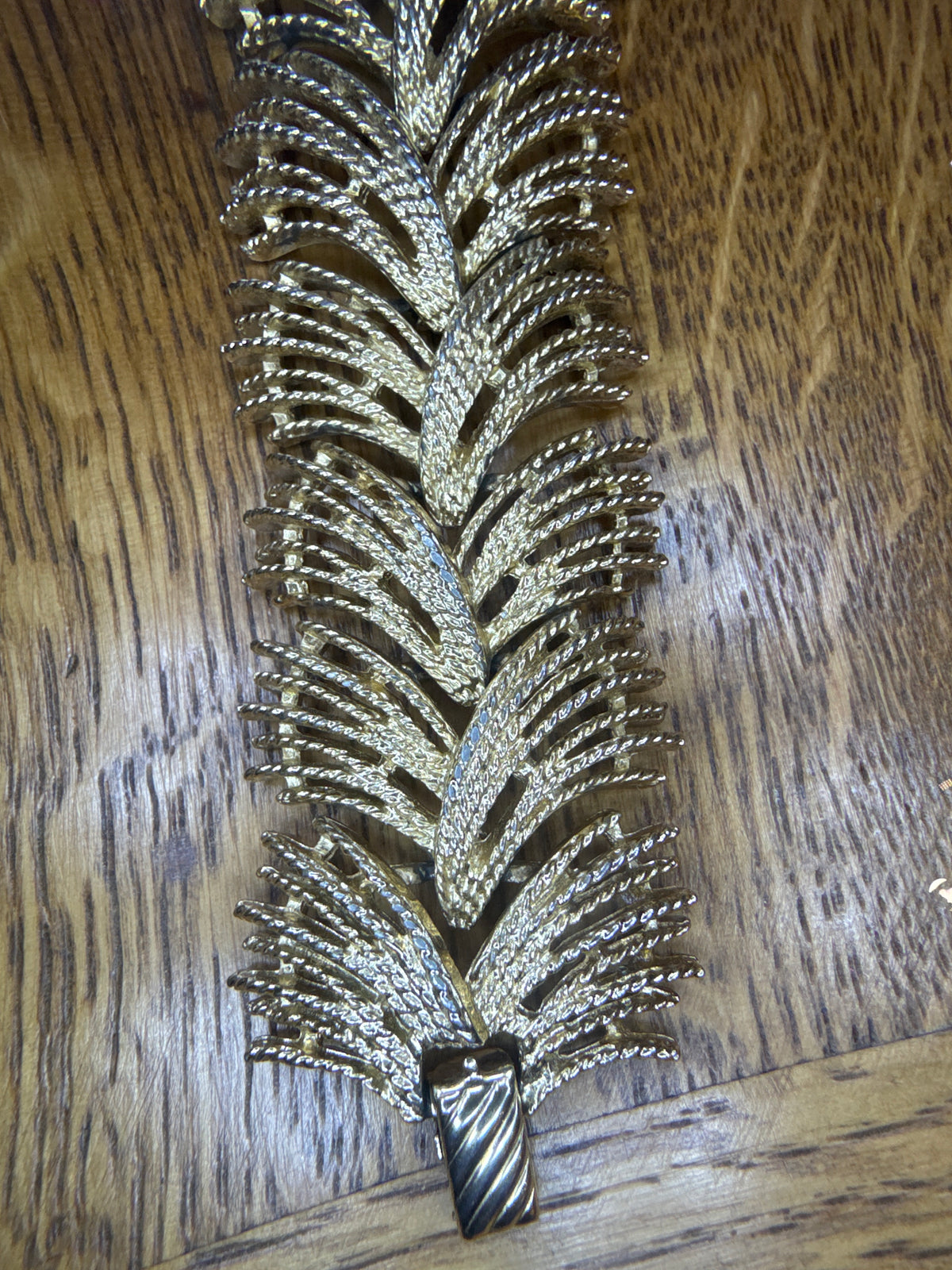 Vintage Sarah Coventry Feather Bracelet