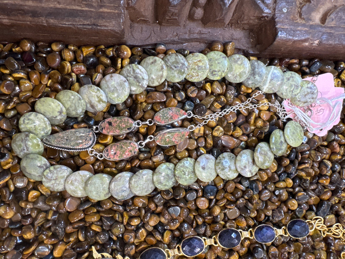 Serpentine Beaded Necklace - Vintage