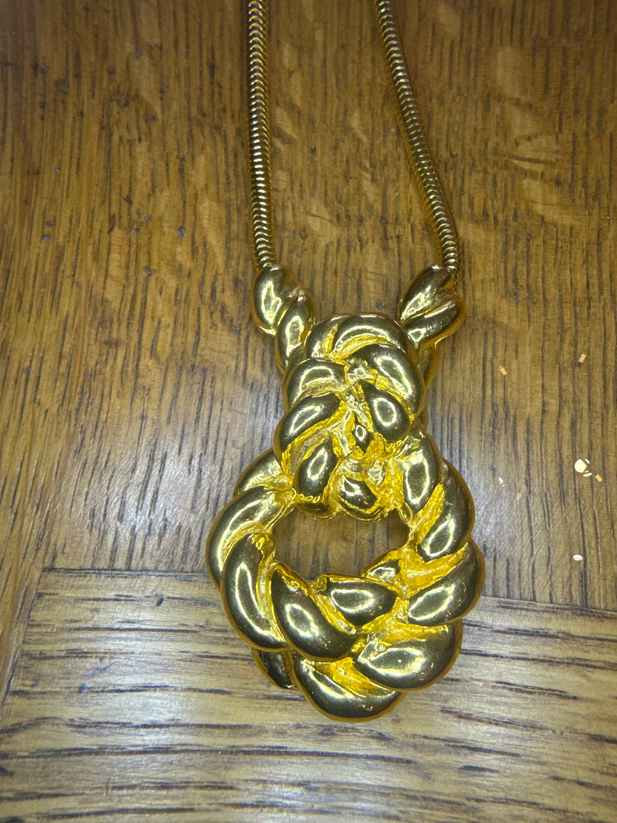 Vintage Gold-Tone Knot Pendant Necklace