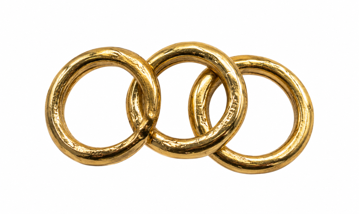 Emily Deakin Designs Tres Hermanas Ring