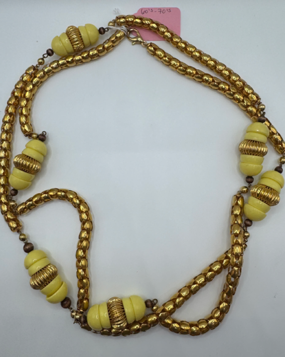 Vintage 1960s–70s Bakelite Strand Necklace