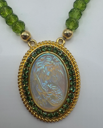 Green Beaded Necklace with Oval Stone Pendant