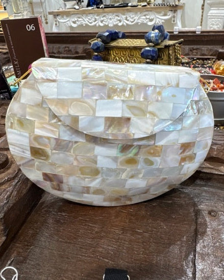 Babylon Shell Purse